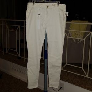 White Jeans perfect for summer!